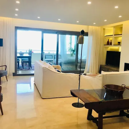 Amazing Front Line Beach Flat In Cabopino