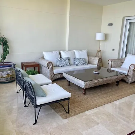 Amazing Front Line Beach Flat In Cabopino