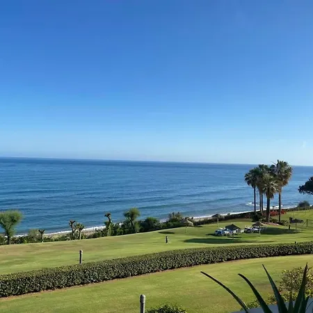 Apartment Amazing Front Line Beach Flat In Cabopino *