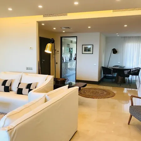 Amazing Front Line Beach Flat In Cabopino