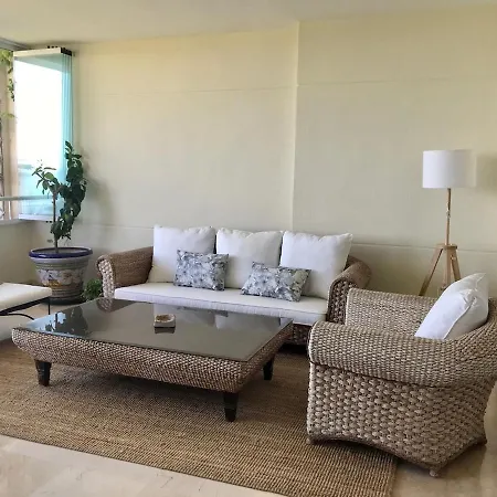 Amazing Front Line Beach Flat In Cabopino *